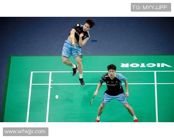 成都羽毛球队荣登羽毛球节奏排行榜第二名展现强劲实力与团队合作精神 成都羽毛球队荣登羽毛球节奏排行榜第二名展现强劲实力与团队合作精神