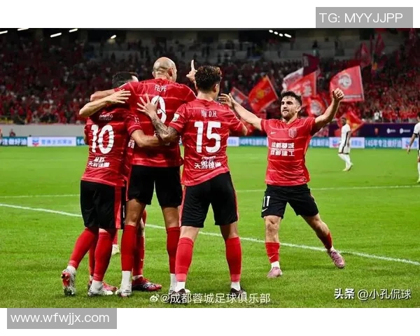 成都足球队强势领跑锦标赛积分榜总积分达75分展现冠军实力 成都足球队强势领跑锦标赛积分榜总积分达75分展现冠军实力