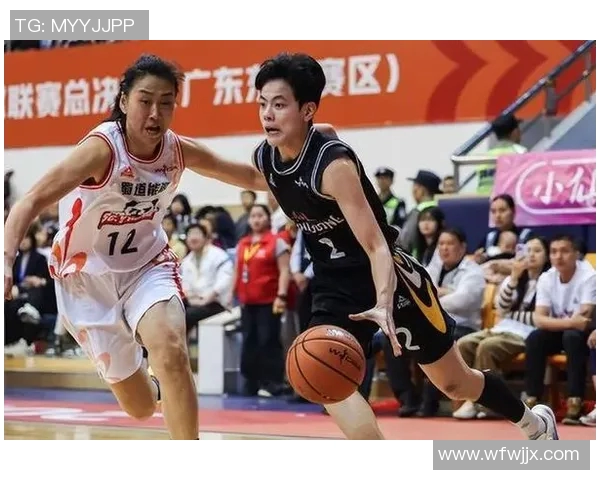 深圳篮球队配合默契再创新高助力球队在联赛中崭露头角