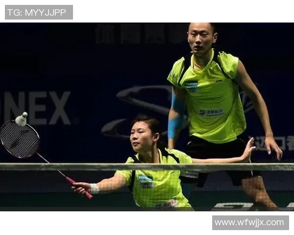 广州羽毛球队与成都羽毛球队赛后复盘分析比赛节奏与战术对抗的深度探讨